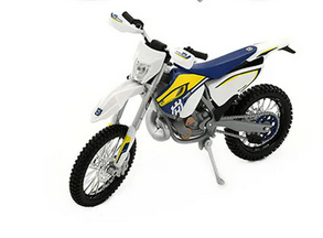 Maisto 1/12 Sc Die Cast Dirt Moto Bikes Assorted