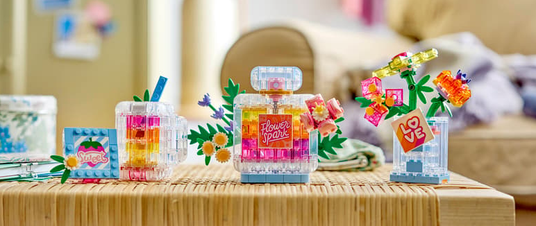Lego 31383 Creator Floral Decor Perfume Bottle