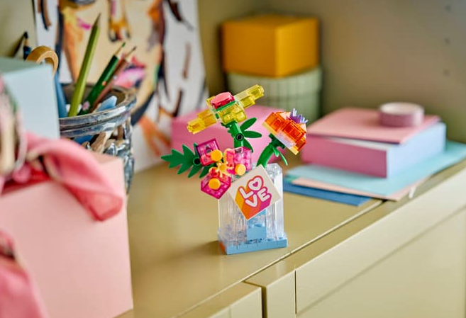 Lego 31383 Creator Floral Decor Perfume Bottle