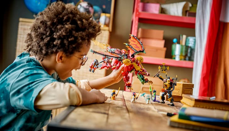 Lego 71868 Ninjago Wyldfye's Transforming Dragon Mech