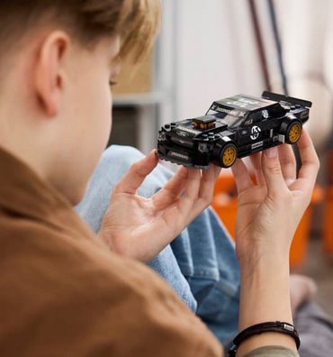 Lego Speed Champions Ken Block's 65 Ford Mustang Hoonicorn