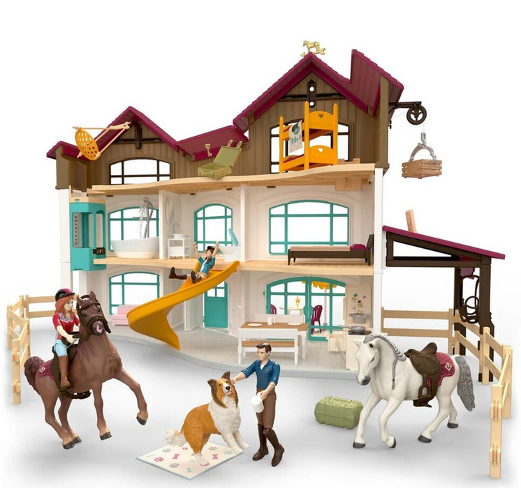 Schleich Lakeside Villa & Paddock  Playset Sc42785