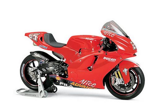 Tamiya Ducati Desmosedici Plastic Model Kit 1/12 Scale