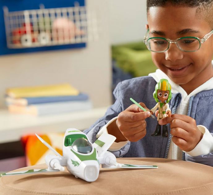 Star Wars Young Jedi Kai Brightstar Vehicle With Figure