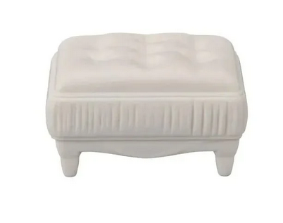 Sylvanian Families Freyas Birthday Celebration Strawberry Cake Dress