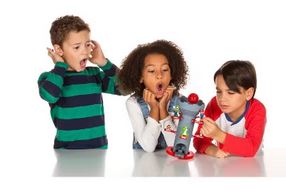 Super Mario Blow Up! Shaky Tower Balance Game