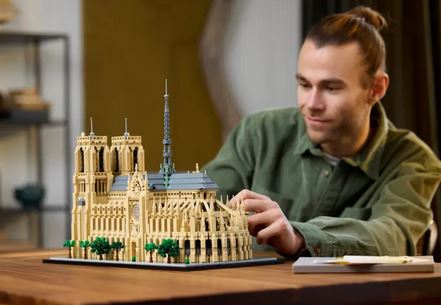 Lego 21061 Notre-dame De Paris Architecture Set