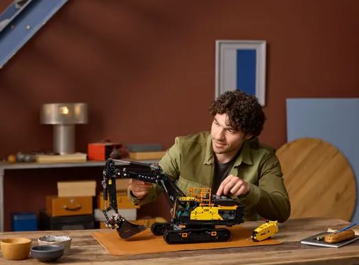 Lego 42215 Technic Volvo Ec500 Hybrid Excavator Ages:18+