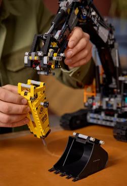 Lego 42215 Technic Volvo Ec500 Hybrid Excavator Ages:18+