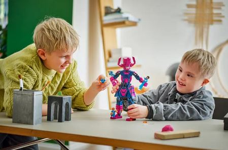 Lego 76316 Marvel Fantastic Four Vs Galactus Construction Figure