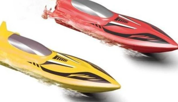 Revolt Rc Can Cruisers Boats  Assorted