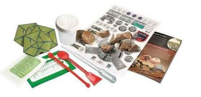 Clementoni Mars Exploration Science And Play Kit