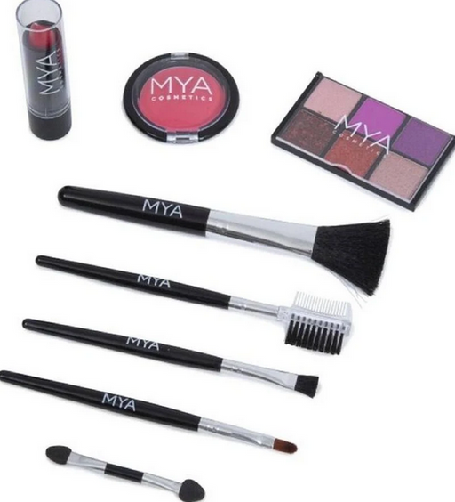 Mya Cosmetics Deluxe Make Up Case For Ages:12 Years+