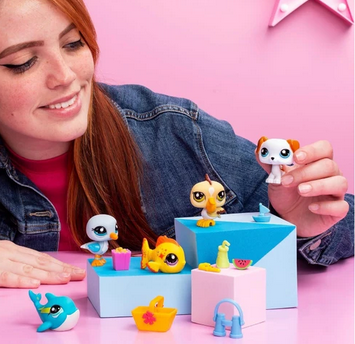 Littlest Pet Shop Beach Besties 5 Figure Set With Accessories 