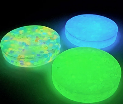 Crunchy Pick'ems Glow In The Dark Putty
