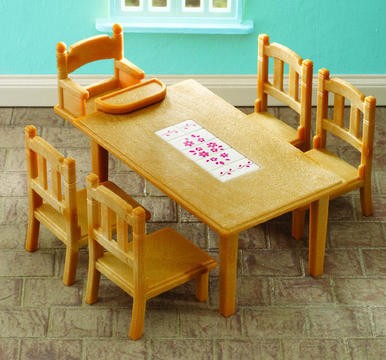 Sylvanian Families Family Table & Chairs